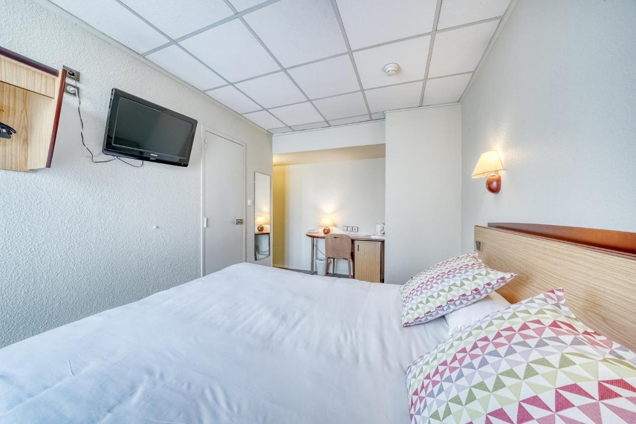 Отель Campanile Paris Ouest - Boulogne Экстерьер фото