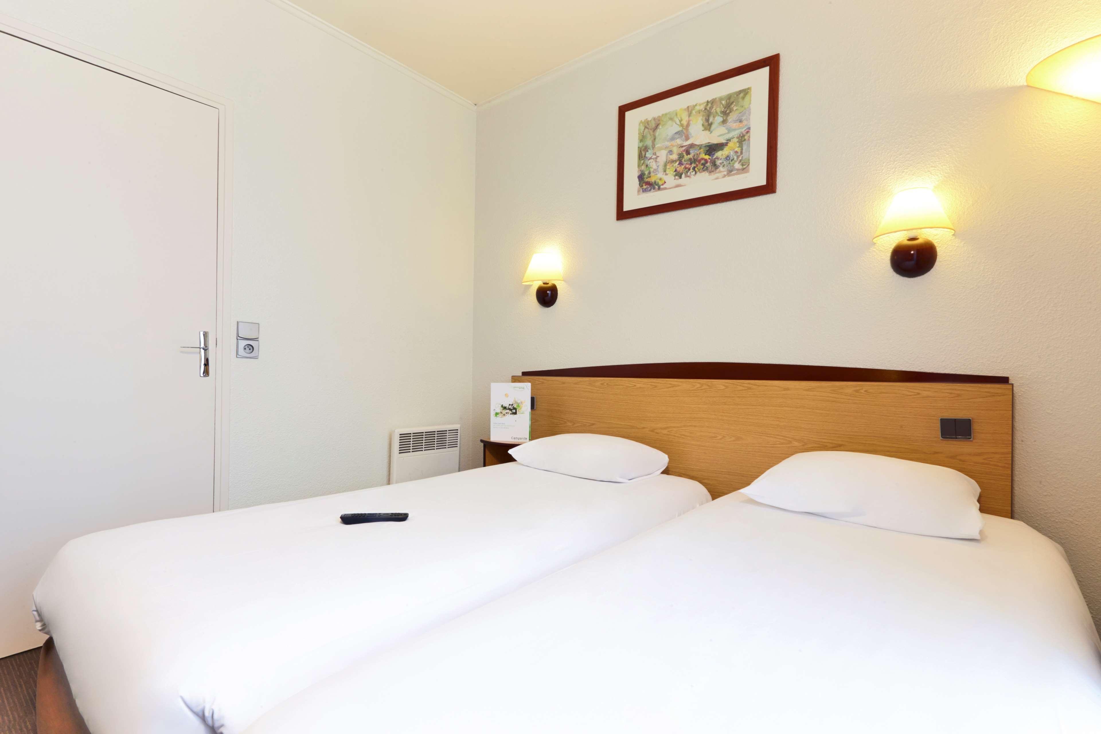 Отель Campanile Paris Ouest - Boulogne Экстерьер фото